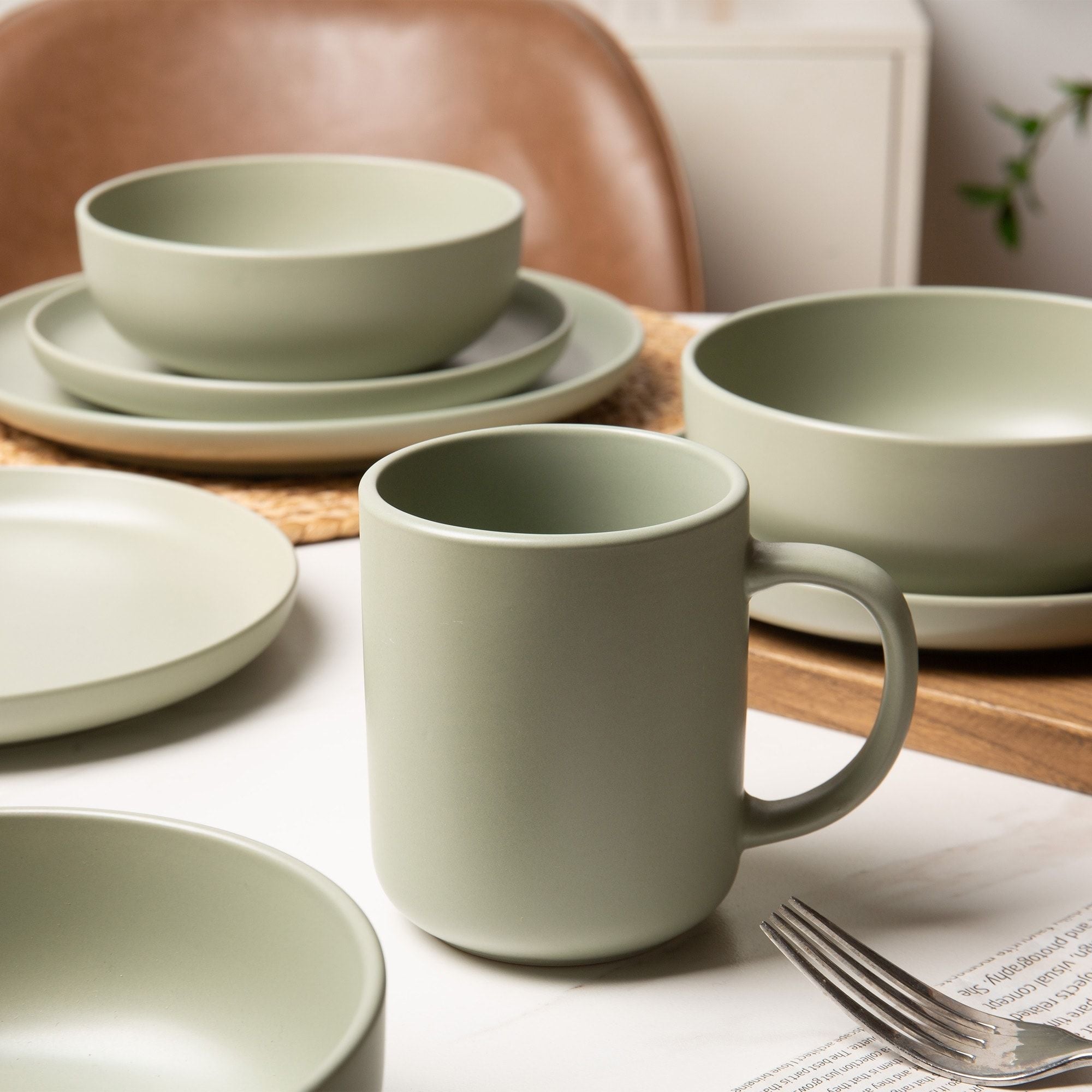 12-Piece Stoneware Dinnerware Sets with Mugs | Microwave & Dishwasher Safe | Non-Toxic Dinner Plates Bowls Set | Stackable Matte Glaze Kitchenware for 3